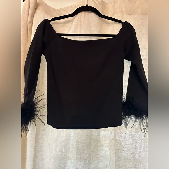 Off Shoulder Feather Top- - Picture 6 of 8